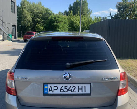 Бежевий Шкода Октавія, об'ємом двигуна 1.8 л та пробігом 210 тис. км за 9999 $, фото 4 на Automoto.ua