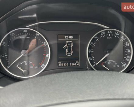 Бежевий Шкода Октавія, об'ємом двигуна 1.8 л та пробігом 350 тис. км за 7800 $, фото 11 на Automoto.ua