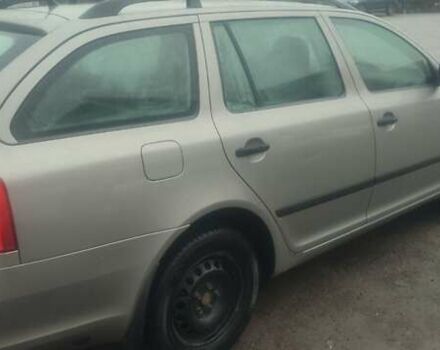 Бежевый Шкода Октавия, объемом двигателя 1.6 л и пробегом 196 тыс. км за 8000 $, фото 5 на Automoto.ua