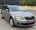 Бежевый Шкода Октавия, объемом двигателя 1.8 л и пробегом 240 тыс. км за 10500 $, фото 1 на Automoto.ua