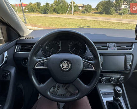 Бежевий Шкода Октавія, об'ємом двигуна 1.6 л та пробігом 238 тис. км за 11250 $, фото 17 на Automoto.ua