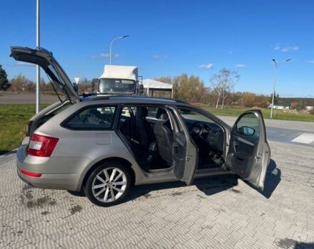 Бежевый Шкода Октавия, объемом двигателя 2 л и пробегом 250 тыс. км за 4000 $, фото 4 на Automoto.ua