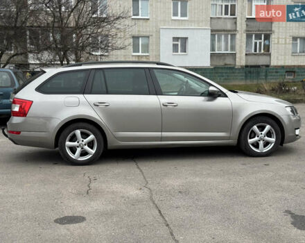 Бежевый Шкода Октавия, объемом двигателя 1.6 л и пробегом 160 тыс. км за 13500 $, фото 13 на Automoto.ua