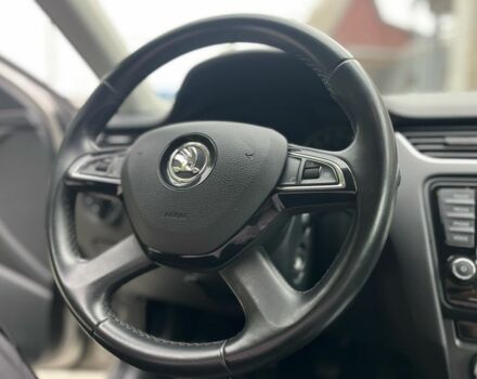 Шкода Октавия 2014 в Белой Церкве на Automoto.ua Бежевый Шкода Октавия, объемом двигателя 1.6 л и пробегом 238 тыс. км за 11250 $, фото 12 на Automoto.ua