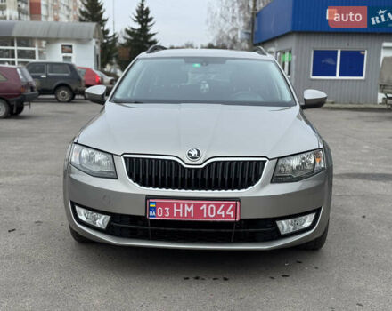 Бежевый Шкода Октавия, объемом двигателя 1.6 л и пробегом 160 тыс. км за 13500 $, фото 2 на Automoto.ua