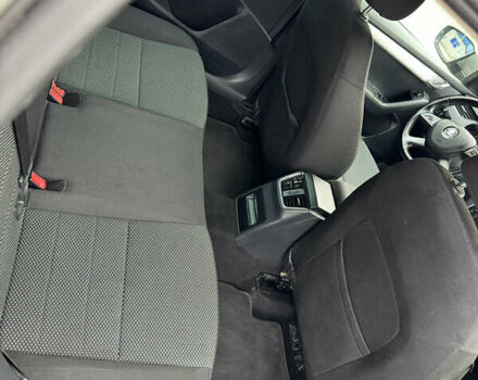 Бежевый Шкода Октавия, объемом двигателя 1.6 л и пробегом 160 тыс. км за 13500 $, фото 27 на Automoto.ua