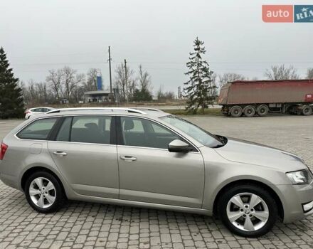 Бежевый Шкода Октавия, объемом двигателя 2 л и пробегом 218 тыс. км за 11550 $, фото 2 на Automoto.ua