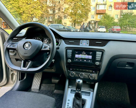 Шкода Октавия 2015 в Ровно на Automoto.ua Бежевый Шкода Октавия, объемом двигателя 2.01 л и пробегом 270 тыс. км за 10999 $, фото 27 на Automoto.ua
