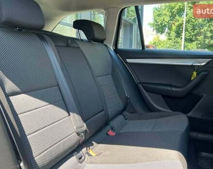 Бежевый Шкода Октавия, объемом двигателя 2 л и пробегом 215 тыс. км за 11200 $, фото 22 на Automoto.ua