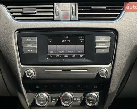 Бежевый Шкода Октавия, объемом двигателя 2 л и пробегом 215 тыс. км за 11200 $, фото 18 на Automoto.ua