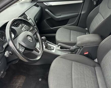 Бежевый Шкода Октавия, объемом двигателя 2 л и пробегом 218 тыс. км за 11550 $, фото 31 на Automoto.ua