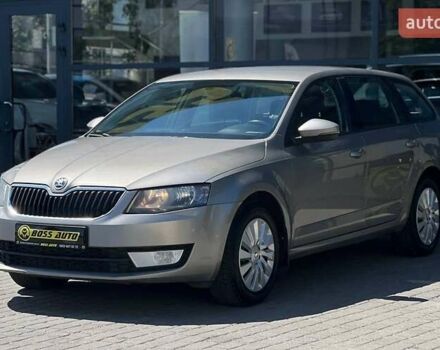 Бежевый Шкода Октавия, объемом двигателя 2 л и пробегом 215 тыс. км за 11200 $, фото 2 на Automoto.ua