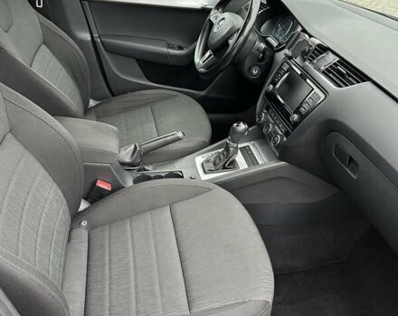 Бежевый Шкода Октавия, объемом двигателя 2 л и пробегом 218 тыс. км за 11550 $, фото 17 на Automoto.ua