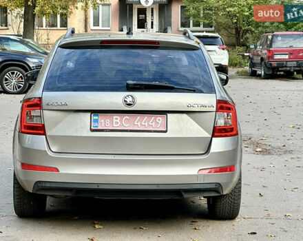 Шкода Октавия 2015 в Ровно на Automoto.ua Бежевый Шкода Октавия, объемом двигателя 2.01 л и пробегом 270 тыс. км за 10999 $, фото 9 на Automoto.ua