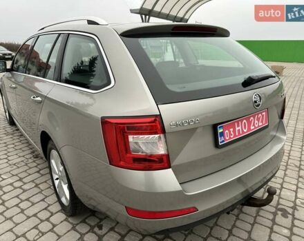 Бежевый Шкода Октавия, объемом двигателя 2 л и пробегом 218 тыс. км за 11550 $, фото 8 на Automoto.ua
