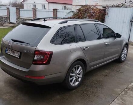 Бежевый Шкода Октавия, объемом двигателя 2 л и пробегом 261 тыс. км за 11800 $, фото 5 на Automoto.ua