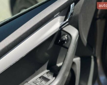 Бежевый Шкода Октавия, объемом двигателя 2 л и пробегом 215 тыс. км за 11200 $, фото 8 на Automoto.ua