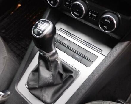 Бежевый Шкода Октавия, объемом двигателя 2 л и пробегом 261 тыс. км за 11800 $, фото 11 на Automoto.ua