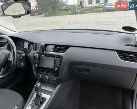 Бежевый Шкода Октавия, объемом двигателя 2 л и пробегом 218 тыс. км за 11550 $, фото 18 на Automoto.ua