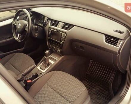 Бежевий Шкода Октавія, об'ємом двигуна 1.98 л та пробігом 255 тис. км за 13800 $, фото 3 на Automoto.ua