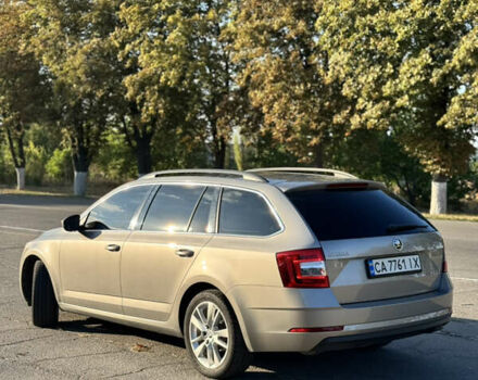 Бежевий Шкода Октавія, об'ємом двигуна 1.97 л та пробігом 277 тис. км за 14299 $, фото 5 на Automoto.ua