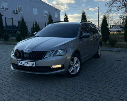 Бежевый Шкода Октавия, объемом двигателя 1.5 л и пробегом 270 тыс. км за 13100 $, фото 2 на Automoto.ua