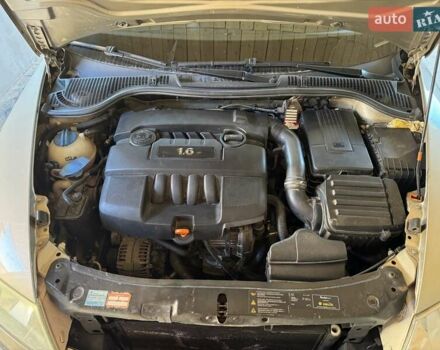 Бежевий Шкода Октавія, об'ємом двигуна 1.6 л та пробігом 275 тис. км за 4600 $, фото 11 на Automoto.ua