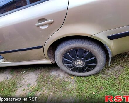 Бежевий Шкода Октавія, об'ємом двигуна 2 л та пробігом 280 тис. км за 4500 $, фото 2 на Automoto.ua