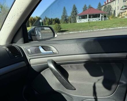 Бежевий Шкода Октавія, об'ємом двигуна 1.6 л та пробігом 275 тис. км за 4600 $, фото 8 на Automoto.ua