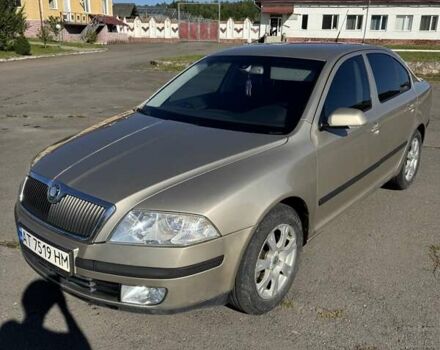 Бежевий Шкода Октавія, об'ємом двигуна 1.6 л та пробігом 275 тис. км за 4600 $, фото 1 на Automoto.ua