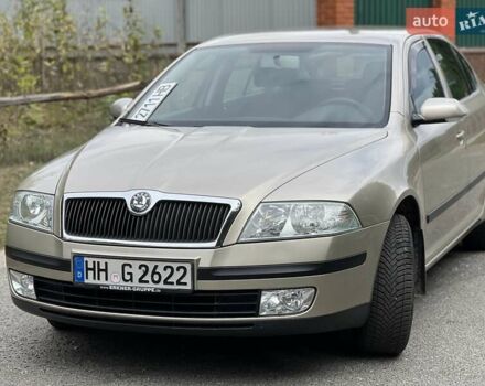 Бежевый Шкода Октавия, объемом двигателя 1.6 л и пробегом 155 тыс. км за 5750 $, фото 2 на Automoto.ua