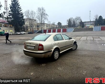 Бежевий Шкода Октавія, об'ємом двигуна 1.6 л та пробігом 300 тис. км за 4000 $, фото 4 на Automoto.ua