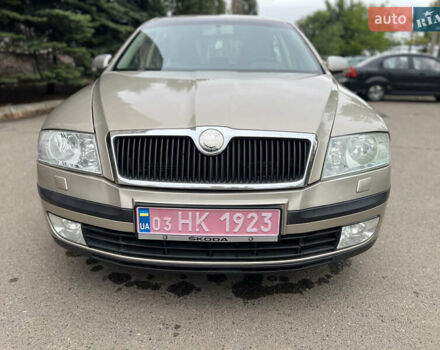 Бежевый Шкода Октавия, объемом двигателя 1.6 л и пробегом 270 тыс. км за 6000 $, фото 7 на Automoto.ua