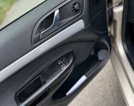 Бежевый Шкода Октавия, объемом двигателя 1.6 л и пробегом 155 тыс. км за 5750 $, фото 19 на Automoto.ua