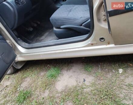 Бежевий Шкода Октавія, об'ємом двигуна 2 л та пробігом 280 тис. км за 4300 $, фото 5 на Automoto.ua