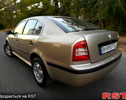 Бежевый Шкода Октавия, объемом двигателя 1.6 л и пробегом 303 тыс. км за 3200 $, фото 4 на Automoto.ua