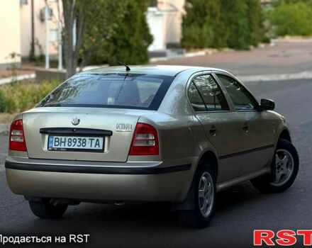 Бежевый Шкода Октавия, объемом двигателя 1.6 л и пробегом 303 тыс. км за 3200 $, фото 2 на Automoto.ua