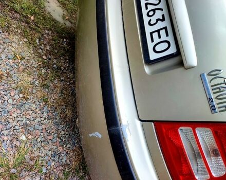 Бежевий Шкода Октавія, об'ємом двигуна 2 л та пробігом 280 тис. км за 4500 $, фото 4 на Automoto.ua