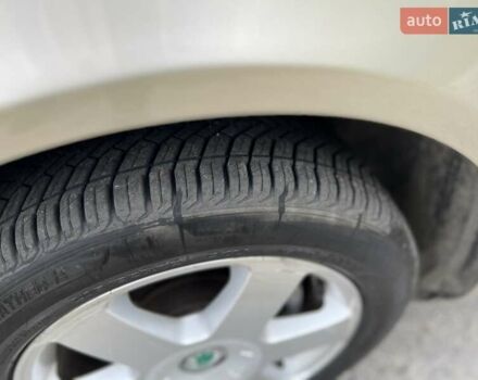 Бежевый Шкода Октавия, объемом двигателя 1.6 л и пробегом 155 тыс. км за 5750 $, фото 23 на Automoto.ua