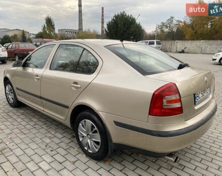 Бежевий Шкода Октавія, об'ємом двигуна 1.6 л та пробігом 229 тис. км за 5000 $, фото 6 на Automoto.ua