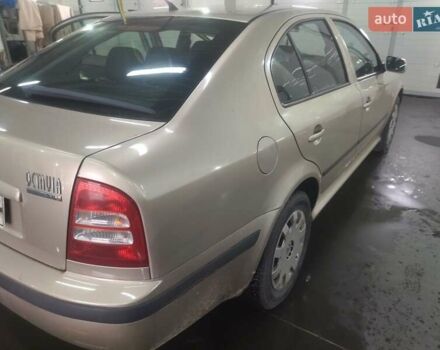 Бежевый Шкода Октавия, объемом двигателя 1.6 л и пробегом 220 тыс. км за 4650 $, фото 13 на Automoto.ua