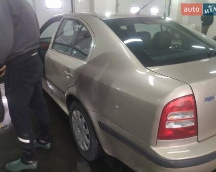 Бежевый Шкода Октавия, объемом двигателя 1.6 л и пробегом 220 тыс. км за 4650 $, фото 11 на Automoto.ua