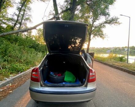 Бежевый Шкода Октавия, объемом двигателя 1.6 л и пробегом 345 тыс. км за 5500 $, фото 4 на Automoto.ua