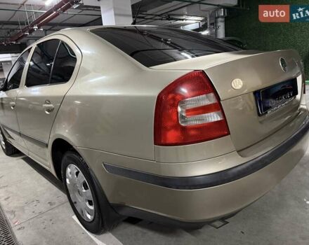 Бежевый Шкода Октавия, объемом двигателя 1.6 л и пробегом 206 тыс. км за 5200 $, фото 7 на Automoto.ua