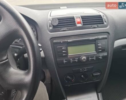 Шкода Октавия 2005 в Малине на Automoto.ua Бежевый Шкода Октавия, объемом двигателя 1.6 л и пробегом 324 тыс. км за 6900 $, фото 12 на Automoto.ua