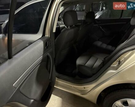 Бежевый Шкода Октавия, объемом двигателя 1.6 л и пробегом 206 тыс. км за 5200 $, фото 26 на Automoto.ua