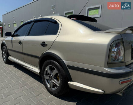 Бежевый Шкода Октавия, объемом двигателя 2 л и пробегом 125 тыс. км за 8500 $, фото 4 на Automoto.ua