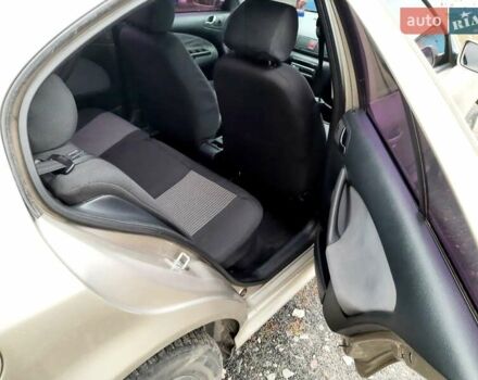 Бежевий Шкода Октавія, об'ємом двигуна 1.6 л та пробігом 248 тис. км за 5950 $, фото 11 на Automoto.ua