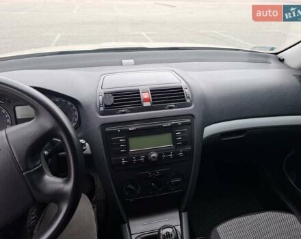 Шкода Октавия 2005 в Малине на Automoto.ua Бежевый Шкода Октавия, объемом двигателя 1.6 л и пробегом 324 тыс. км за 6900 $, фото 14 на Automoto.ua