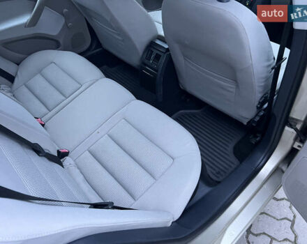 Бежевый Шкода Октавия, объемом двигателя 1.6 л и пробегом 212 тыс. км за 5490 $, фото 27 на Automoto.ua